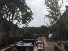 -楠柏弯休闲山庄(梨花溪店)