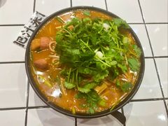 -肥汁米蘭香港米线(长宁来福士店)