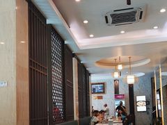 -光海鲜鱼翅餐厅(叻差拉披色路店)