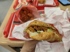 -塔斯汀中国汉堡(徐汇汇京广场店)