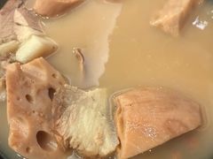 章鱼莲藕煲-南园酒家(前进路店)