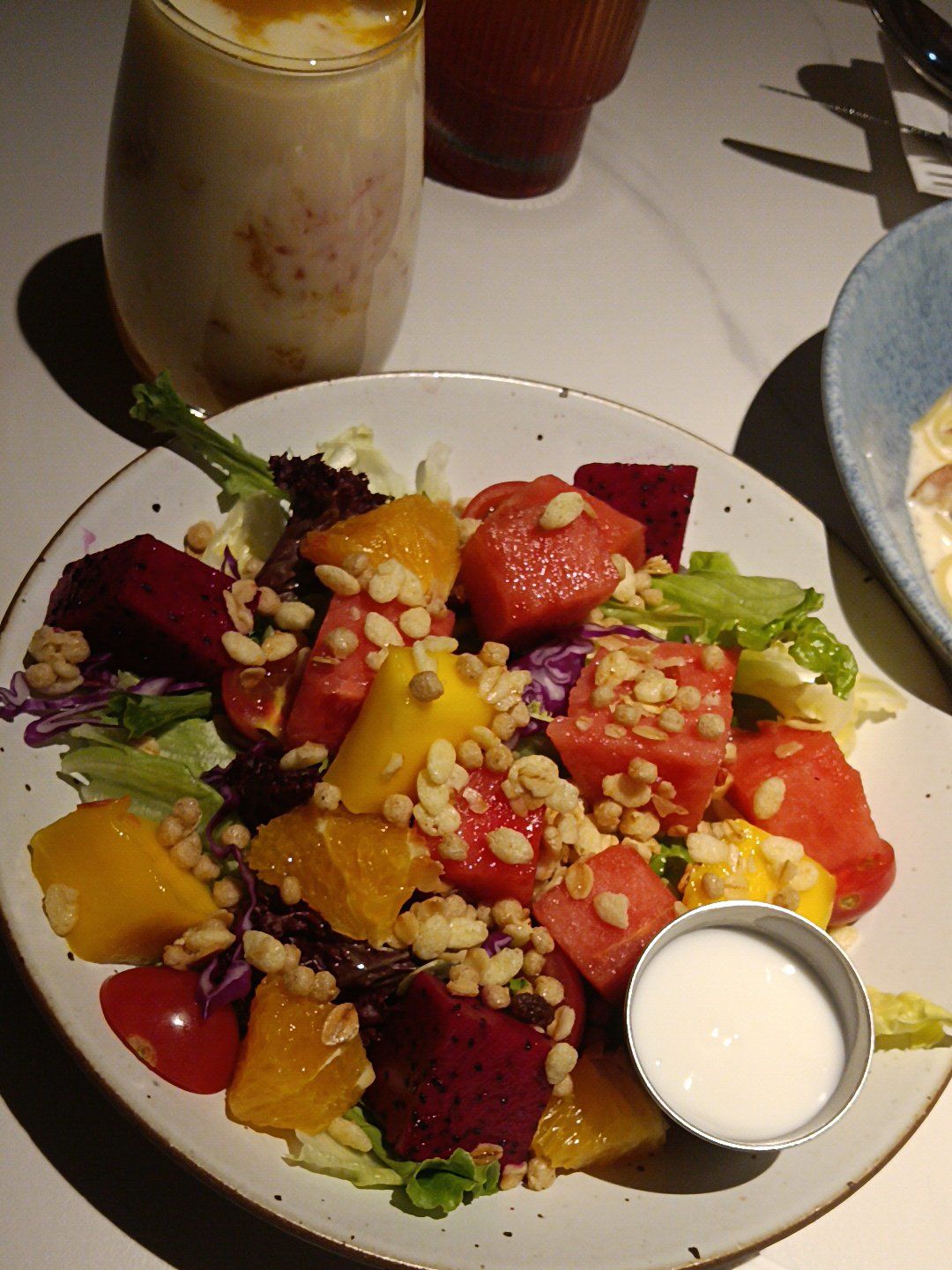 芳草地西式餐厅真不错,环境有点,服务员特别热情