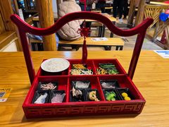 -勺子米线·云南传统小吃市集(四方街店)