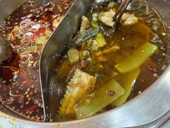 -烧哥美蛙肥肠鱼火锅·十五年社区店