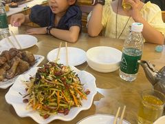 -海兰江石锅饭(水上店)