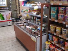 -全家便利店(金融中心店)