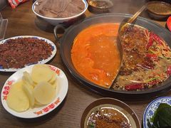 -萍姐火锅·公路夜市(武汉首店)