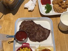 -菲滋意式餐厅(临平万达店)