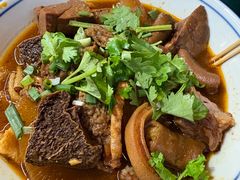 -CowCow其其·牛杂咖啡公司(六运店)