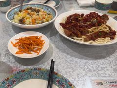 -汗腾格里·风味餐厅(新疆驻京办店)