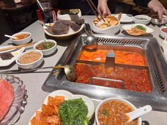 -海底捞火锅鲜切牛肉主题店(长寿路店)