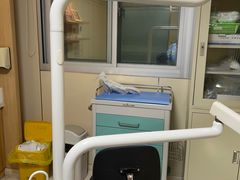 -上海仁爱医院口腔科 · 种植