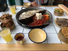 -瓜西西重庆火锅(花溪店)