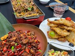 -红东阁东北菜烤肉酒馆(CROSS万象汇店)
