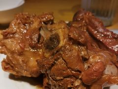 招牌酱大骨（3根）-关东小磨东北菜(上海长风大悦城店)