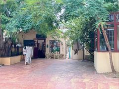 -荒岛书店(黄县路店)