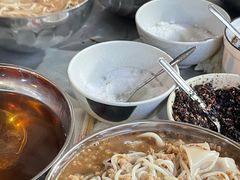 -正宗杨记普洱酸醋米线(总店)