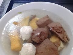 -松树干拌面店