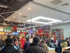 大堂-盒马鲜生(宝地店)