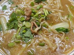 -河南占军烩面馆(中华广场店)
