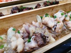 -胡须哥网红竹筒菜