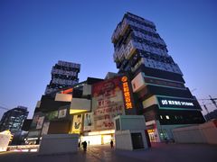 -资和信百货商场