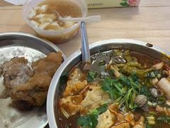 -柳州肥姨妈大骨螺蛳粉(东靖路店)