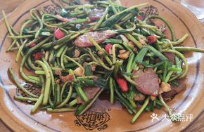 Preserved Meat Stir-fried with Water Celery