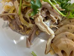 -甘掌门·化州驰名牛杂粉(越秀店)
