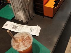 -星巴克(杭州湖滨银泰E区店)