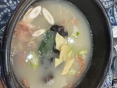 -桥香园过桥米线(国贸店)