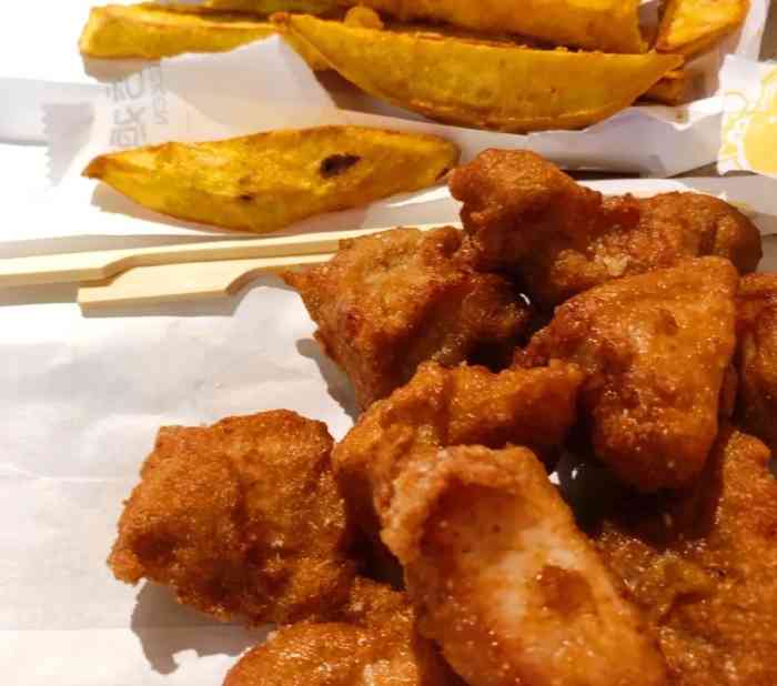 乃萌香香鸡(悠方店)-"乃萌香香鸡,悠方分店位于b1,地铁1号口.