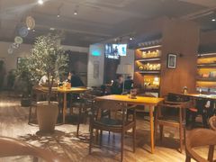 大堂-JINNS锦时 steak&pizza(浸信会礼拜堂旧址店)