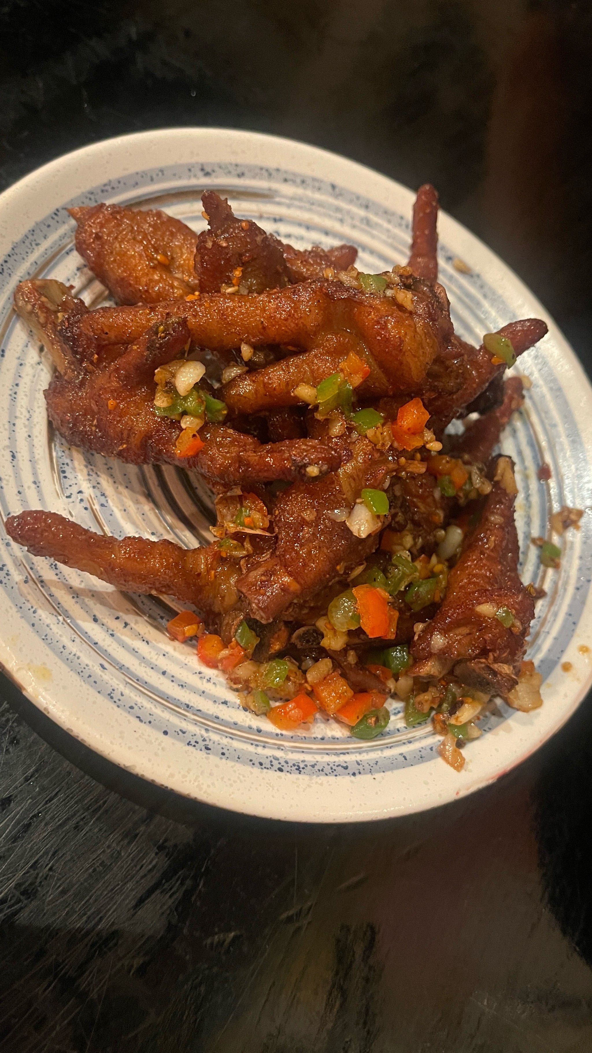 第二次来吃味道依旧nice,三杯鸡好嫩,口味虾好吃😋椒盐鸡爪深入我心