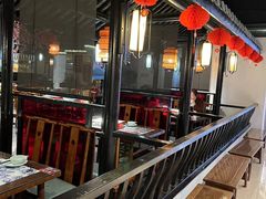 -卢大鲜鱼头捞饭(美利广场店)