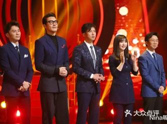 男性穿西装跟女性穿西装一样，都有异曲同工之处