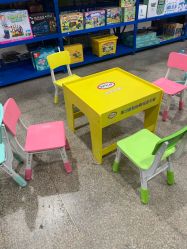 -逝水玩具折扣店