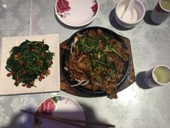-阿三鱼头泡饼·家常菜