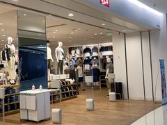 -优衣库(上海颛桥万达广场店)