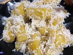 -果松木炭酸菜铜火锅·外婆参鸡汤