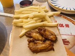 -必胜客(上海华谊新所店)