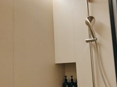 -灸春堂·艾灸·痛症·整脊连锁(之江银泰店)