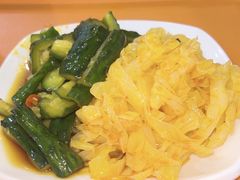 -牛一嘴·兰州牛肉面·大盘鸡(财富中心店)