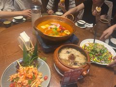 -老滇山寨•云南特色菜•地方菜•民族风情歌舞表演(金碧店)