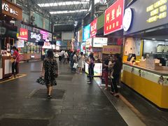 -泰龙城小吃街