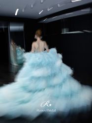 点击看大图 -Renee芮亦婚纱