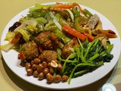 -然一素食餐厅(马利来广场店)