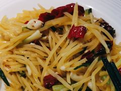 -鱼亨小鲜酸菜鱼(大信店)