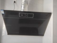 -聚龙楼农家大院-停车场