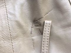 -爱革·洗衣改衣·洗鞋修鞋·洗包修包·奢侈品护理(宝地广场店)